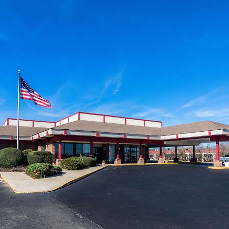 Econo Lodge Inn & Suites Conference Center Dublin Exterior foto